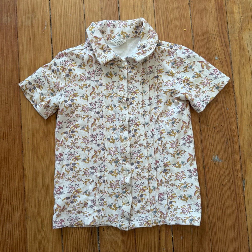 Kate Quinn Short Sleeve Button-Up Shirt